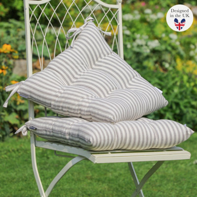 Striped garden outlet cushions