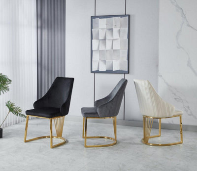 Set of 2 Modernique Black Velvet Upholstered Dining Chairs with Golden Metal Legs
