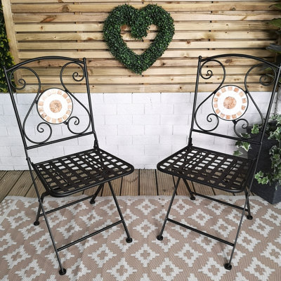 Black iron on sale outdoor chairs