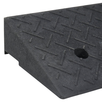Set of 2 Rubber Kerb Ramps, Drainage Holes and Screw Grooves, 9cm ...