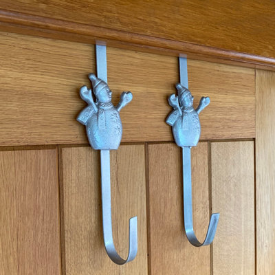 Set of 2 Snowman Silver Metal Christmas Wreath Door Hangers Price Comparisons | Compare The Build