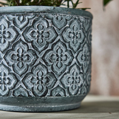 Set of 2 Vintage Embossed Trellis Design Small & Large Flower Planter Indoor Outdoor Plant Pot (H) 16cm, (Dia)19cm