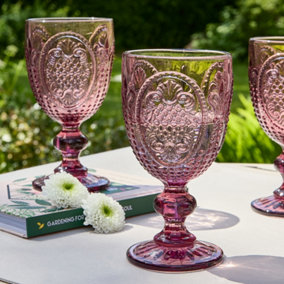 Set of 2 Vintage Pink Drinking Wine Glass Goblets