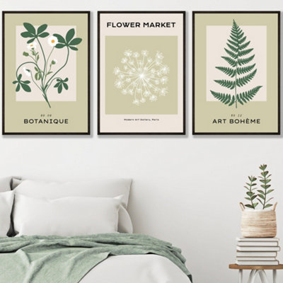 Set of 3 Framed Vintage Graphical Green Botanical / 50x70cm / Black