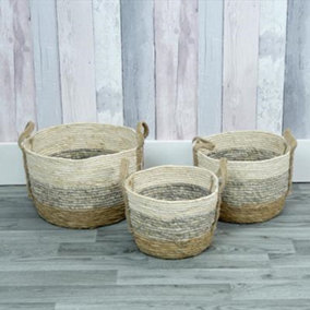 Set of 3 Nesting Straw Baskets