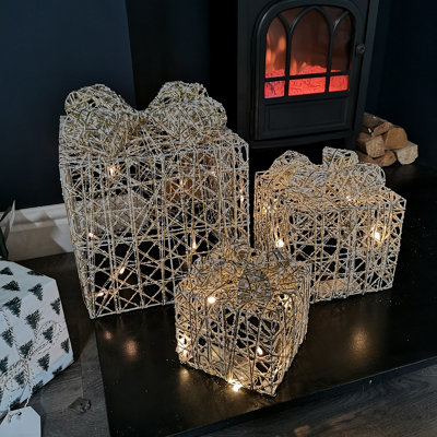 Set of 3 Warm White Battery Operated LED Gold Gift Box Christmas Decoration - 4