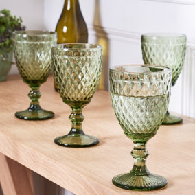 Set of 4 Green Embossed Diamond Christmas Drinking Wine Glass Goblets