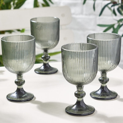 Set of 4 Grey Ribbed Drinking Glasses Wine Goblets Wedding Decorations Ideas