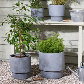 Set of 4 Light Grey Fibre Clay Indoor Outdoor Garden Planter Houseplant Flower Plant Pots
