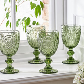 Set of 4 Vintage Green Drinking Goblet Wine Glasses