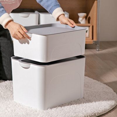Set of 4 White Stackable Plastic Desktop Organizer Storage Box with Lid for Kitchen, Bedroom, Bathroom, 50L