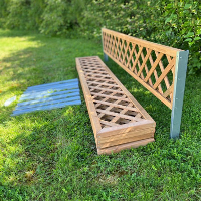 Set of 5 Wooden Framed Square Trellis Panels (180cm x 30cm) with Brackets