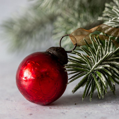 Small red christmas clearance ornaments