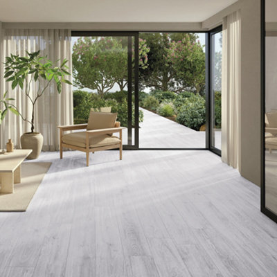 Set of 7 Waterproof Wood Grain Effect Self Adhesive Plank PVC Rustic Style Flooring Covering 1m²