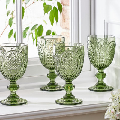Set of 8 Vintage Green Embossed Drinking Goblet Wine Glasses