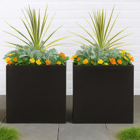 Set of two IDEALIST Square Box Black Light Concrete Planters: L40 W40 H40 cm, 65L + L40 W40 H40 cm, 65L