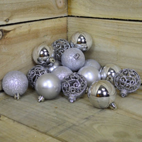 Shatter Proof Christmas Bauble - box of 16 - 4 Different Designs 6cm Silver