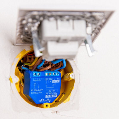 Shelly Plus 1 WiFi Operated Smart Switch