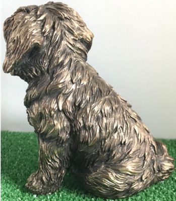 Animal Crackers Figurine Staffordshire Bull Terrier de la gamme Reflections Bronzed, excellent cadeau pour les amateurs de Staffy