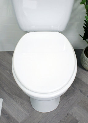 Showerdrape Oxford White and Chrome Toilet Seat