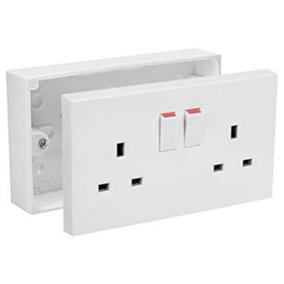 SHPELEC White Square Edge 2 Gang 13A Switched Socket and 25mm Surface Mount Pattress Box