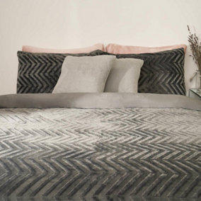 Sienna Herringbone Flannel Fleece Duvet Cover Bedding Set, Charcoal - Superking