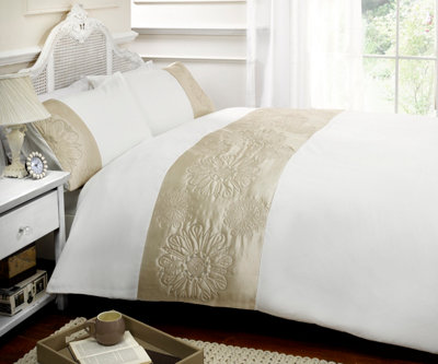 Sienna Polyester Duvet Set with Pillowcase