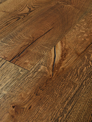 Signature Collection Highland Oak 14/3 x 190 x 1900 Rustic Grade Brushed, Black Grained, Sunken Filler and Oiled