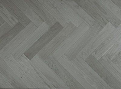 Signature Collection Select Oak Herringbone 15/4 x 120 x 600  Brushed Grey and Limed