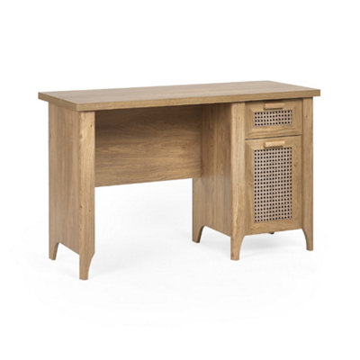 Signature Melrose Office Desk in Oak