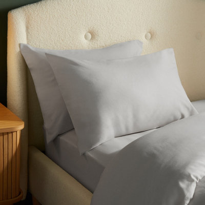 Night Watch Quilted Pillow Case NCU0NXD479
