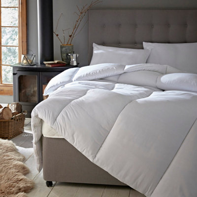 SILENTNIGHT WARM AND COSY DUVET - 18 TOG - KING