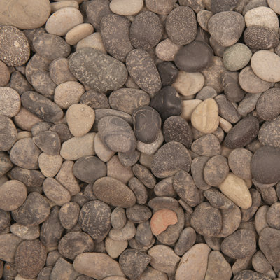 Bags of sales pebbles b&q