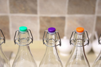 simpa 6PC Clear 1L Round Bottles & Assorted Colour Swing Top Lids - 4