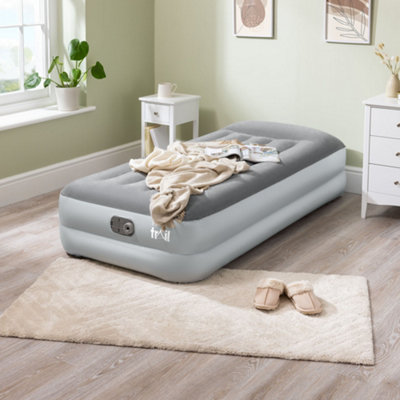 Single airbed with built in electric pump sales