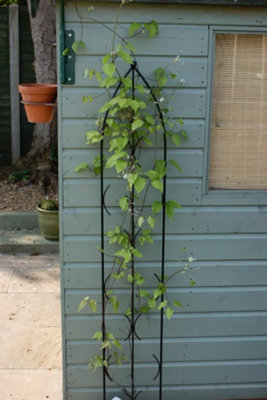 Single Gothic Screen - Decorative Garden Screen, Plant Support - Solid ...