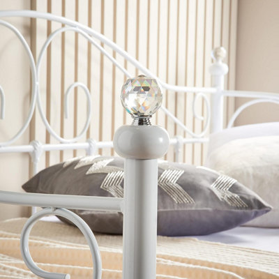 Metal bed frame for memory foam mattress hotsell