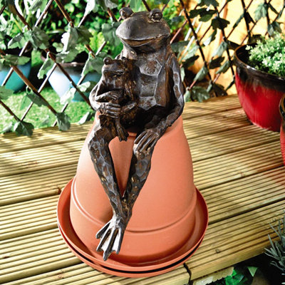 Sitting Frog Ornament - Weatherproof Metal Finish Garden Sculpture for  Pond, Patio, Plant Pots, Ledges - 40 x 14 x 18cm