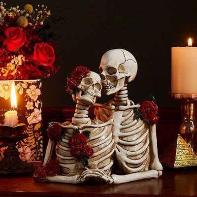 Halloween Skeleton Couple Decor - 2 Pack Gothic Resin Skull Figurines, Spooky Desk Sculptures