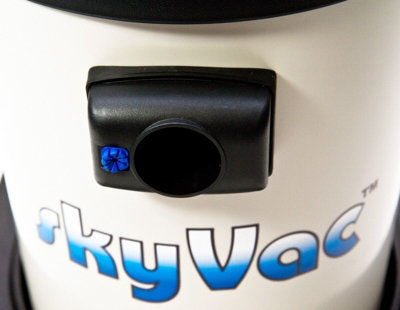 SkyVac Internal 30 Vacuum, For Internal Cleaning. 4M Telescopic Pole Package.