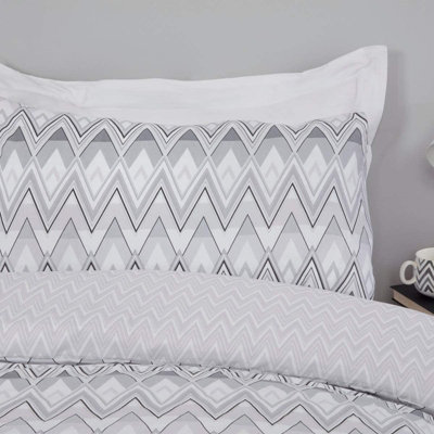 Sleepdown Zig Zag Geometric Monochrome Duvet Set Quilt Cover Polycotton Bedding Double