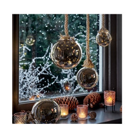 Small Christmas LED Globe Rope Light 30 Warm White LED In A 14cm Mirrored Ball