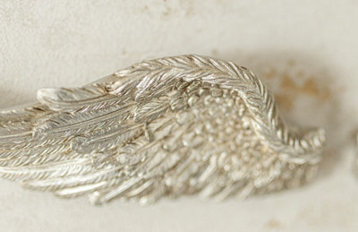 Small Distressed Silver Angel Wings Ornament - 3