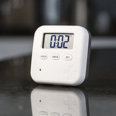 Small Pill Box with Vibrating or Audible Alarm, 4cm Screen with Countdown Timer & 4 Compartments - Measures H2 x W6.5 x D6.5cm