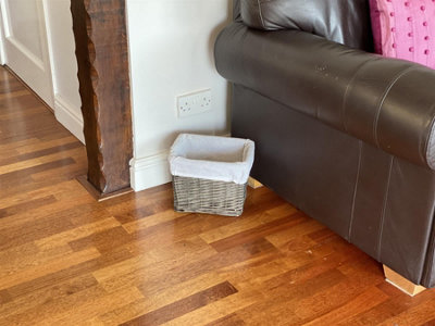 Small Wicker Willow Storage Basket With Cloth Lining Grey Medium 28 x 20 x 21 cm - 4