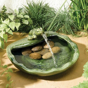Smart Garden Solar Ceramic Glazed Frog Garden Water Feature Fountain Bird Bath