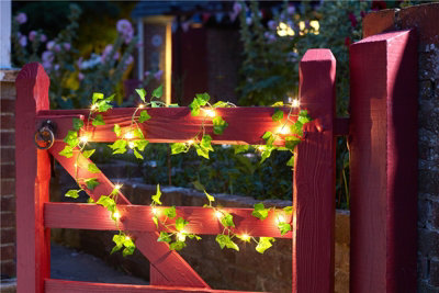 Smart Garden Solar Ivy Firefly Leaves String Lights Warm White 30 LEDs 4.9m
