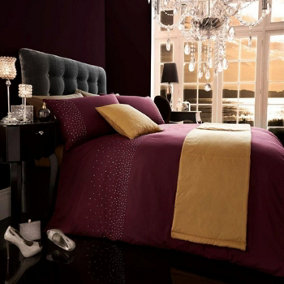Smart Living Luxury 5PC Complete Bedding Set Duvet Cover, Pillow Pair, Cushion Cover, Bed Runner - Aubergine