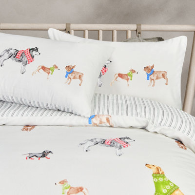 Smart Living Luxury Soft Reversible Pooches in Jumpers Duvet Cover & Pillowcases