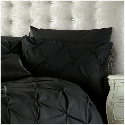 Black pintuck deals comforter